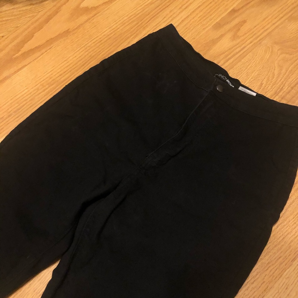 Black Fashion Nova high waisted jeans